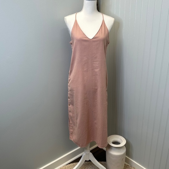 Linen Lux Dresses & Skirts - Linen Lux Side botton vneck blush pink dress size: Medium